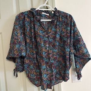 Doen rose top in navy ladybird floral